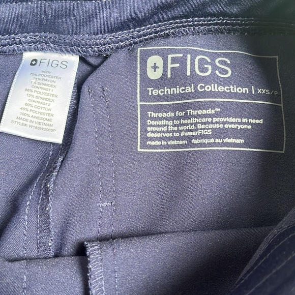 Figs Scrub Pants - Picture 3 of 5